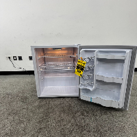 Danby Undercounter Refrigerator image 2